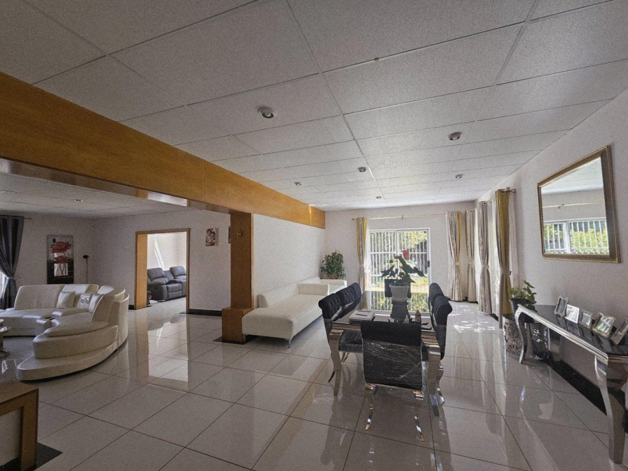 4 Bedroom Property for Sale in Ladybrand Free State
